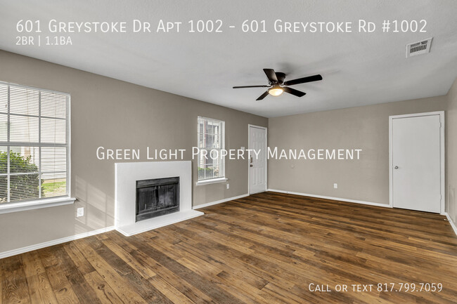 Foto del edificio - 601 Greystoke Dr