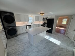 Building Photo - 456 Mattakeesett St