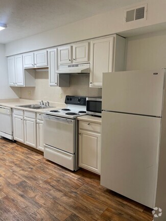 Building Photo - 2514 S Seale Rd