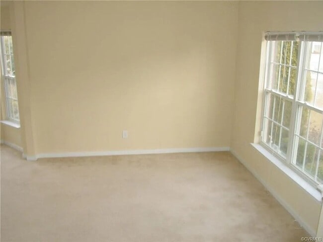 Building Photo - Great Glen Allen Townhome!!