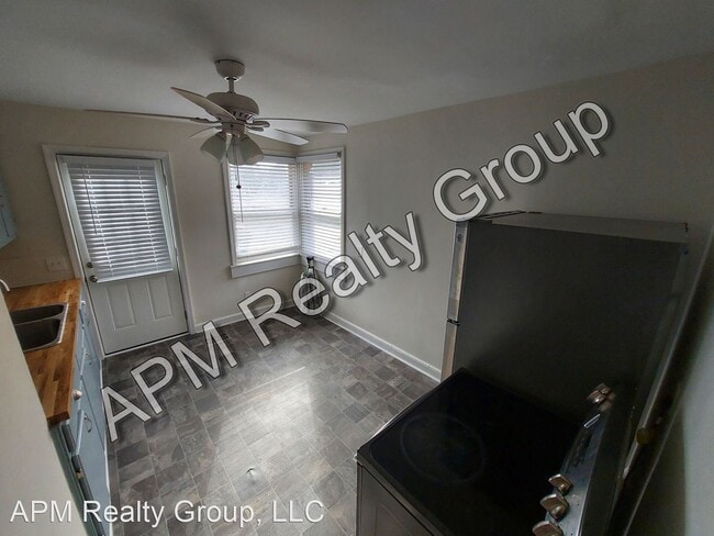 Building Photo - 2 br, 1 bath House - 108 Kilbourne Rd