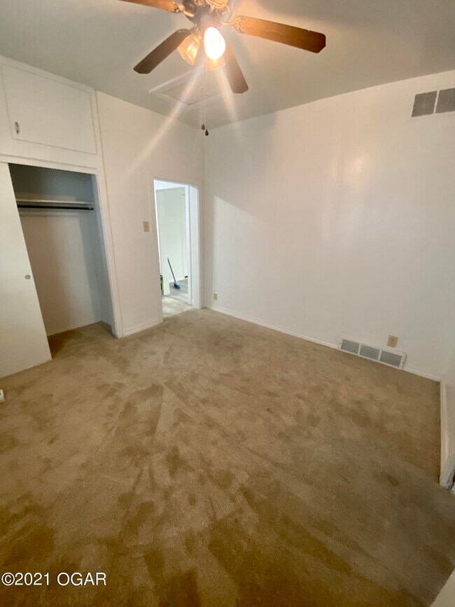 Foto del edificio - 1801 S Jackson Ave