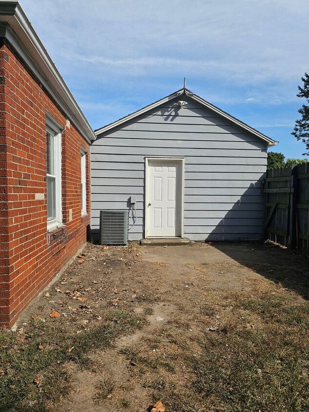 Primary Photo - Very updated, cozy two bedroom across from...