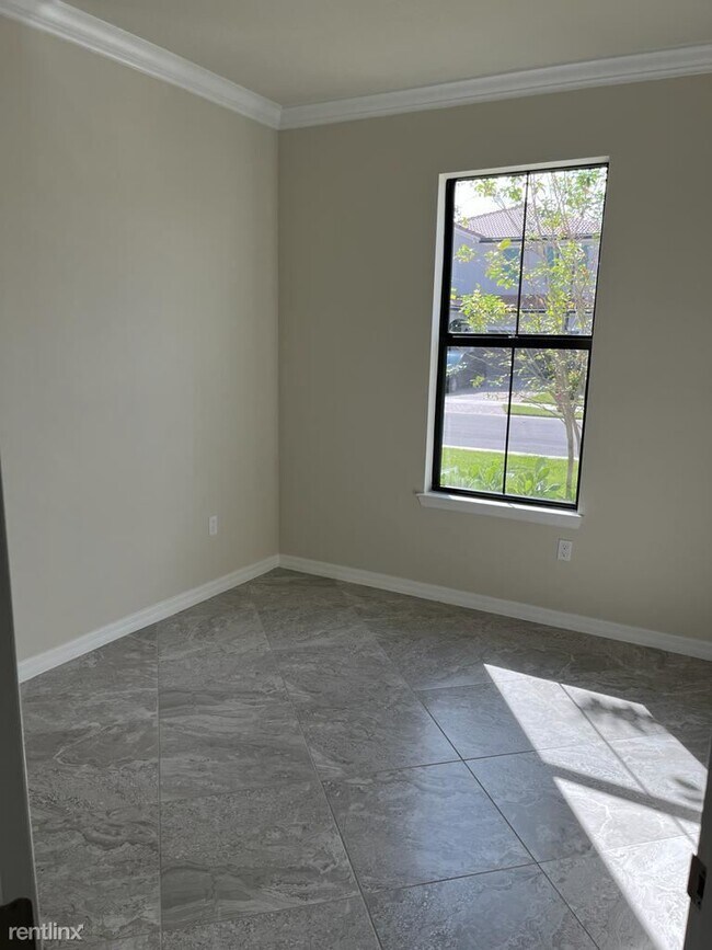 Foto del edificio - 4 br, 2 bath House - 4762 Roland Court
