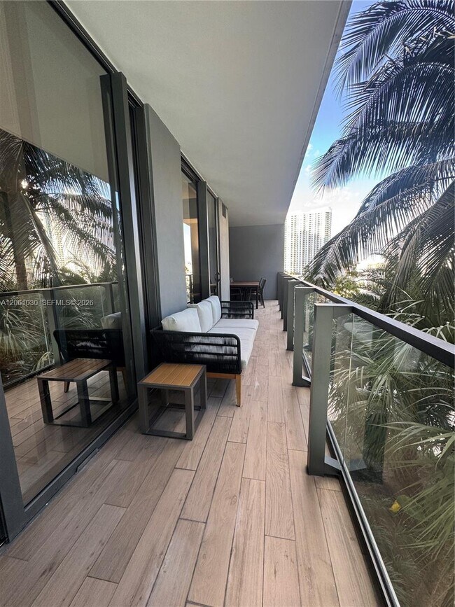 Foto del edificio - 88 SW 7th St
