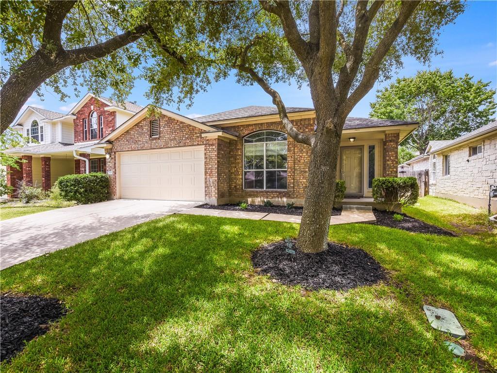 Foto principal - 806 Hank Aaron Ln