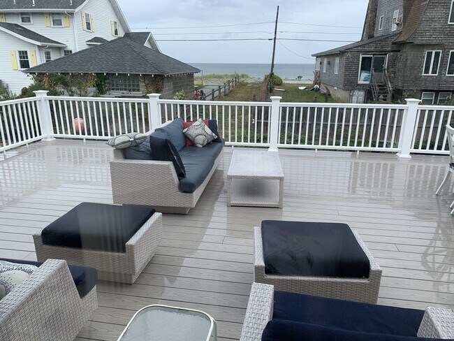 Building Photo - 124 Manomet Ave