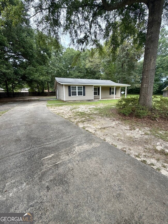 Building Photo - 513 Cherokee Ct