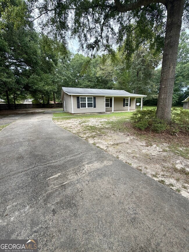 Foto del edificio - 513 Cherokee Ct