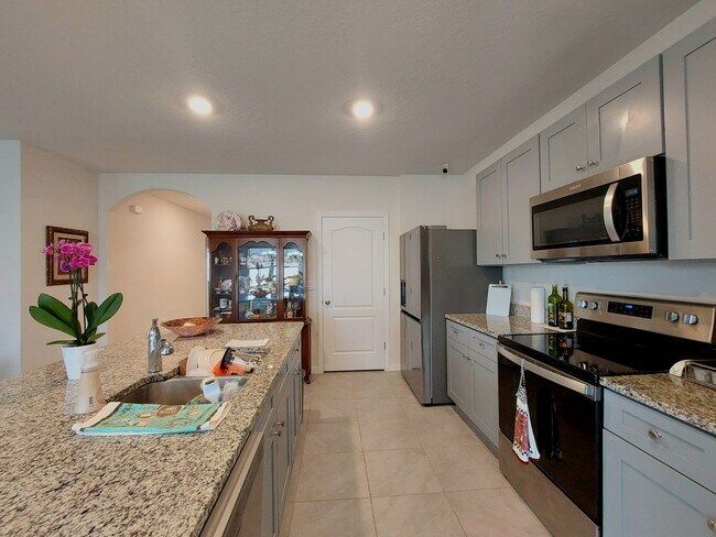 Foto del edificio - Beautiful 3 Bedroom, 2 Bathroom Home in So...