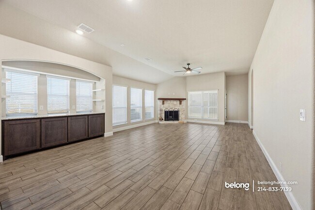 Foto del edificio - 10725 Rothland St