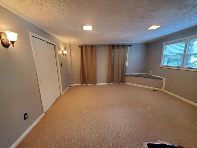 Foto del edificio - 3838 Glenbrook Rd