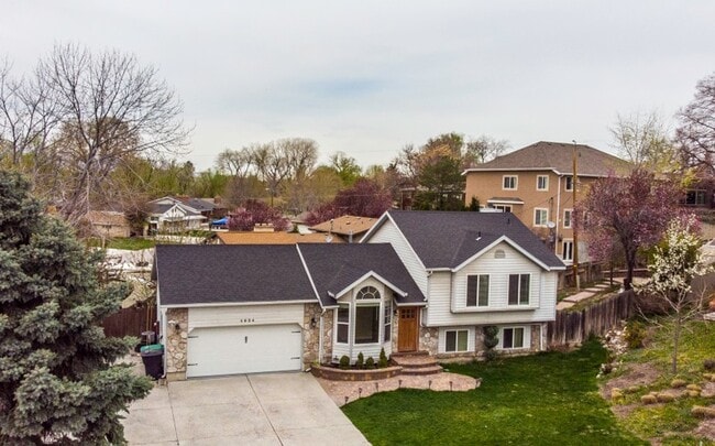 Building Photo - 4624 Quiet Cir