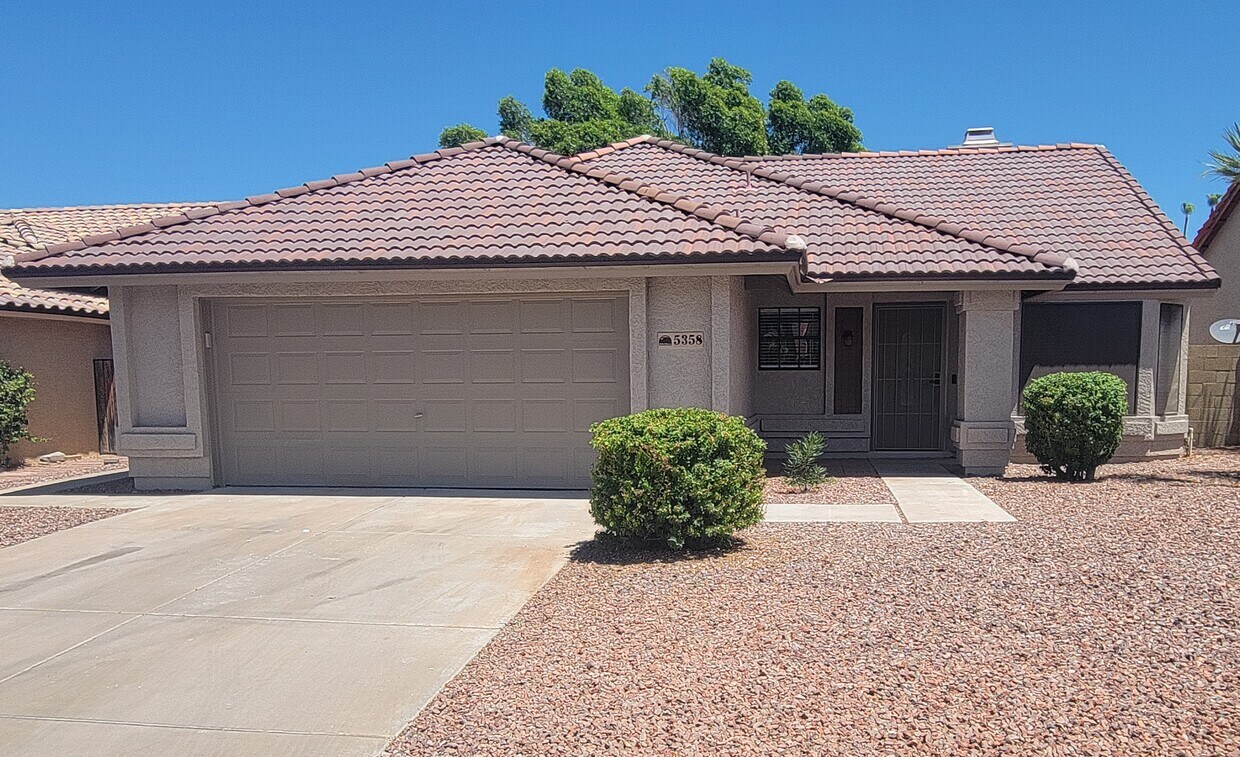 Foto principal - 5358 E Glencove St