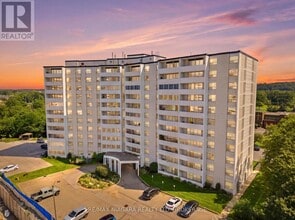 Building Photo - 35 Towering Heights Blvd