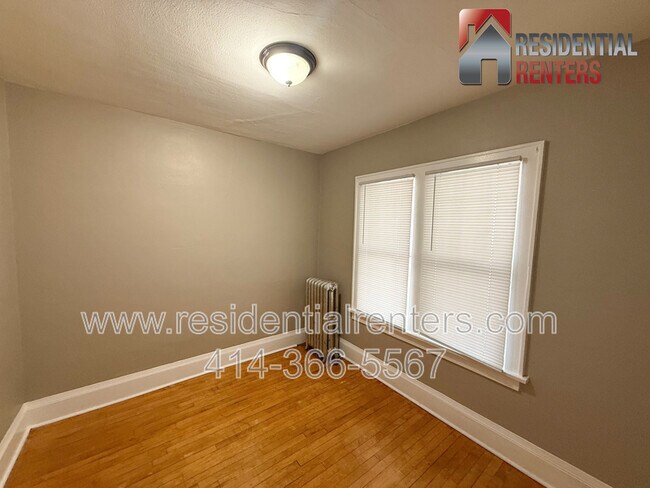 Foto del edificio - 1637 S 68th St