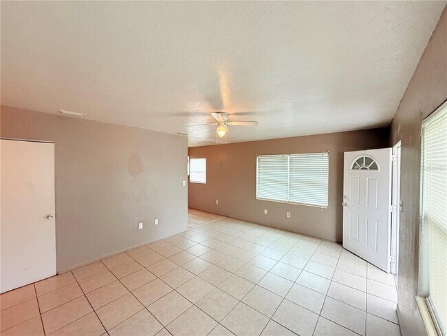 Building Photo - 342 Jewell St