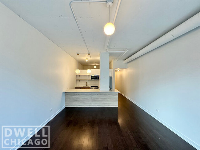 Foto del edificio - 5039 N Broadway St