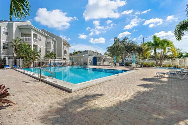 Building Photo - 6924 Stones Throw Cir N