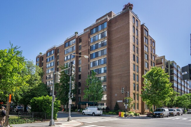 Building Photo - 1301 20th St NW