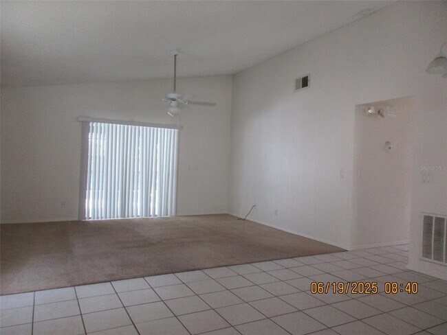 Foto del edificio - 1447 Coldwater Ct