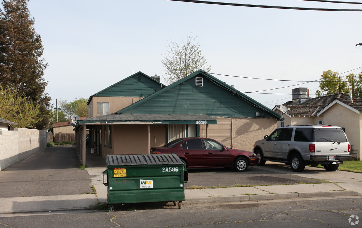 Building Photo - 20090 1st St