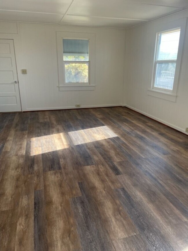 10 Ololi Pl Unit Main House, Wailuku, HI 96793 Room for Rent in