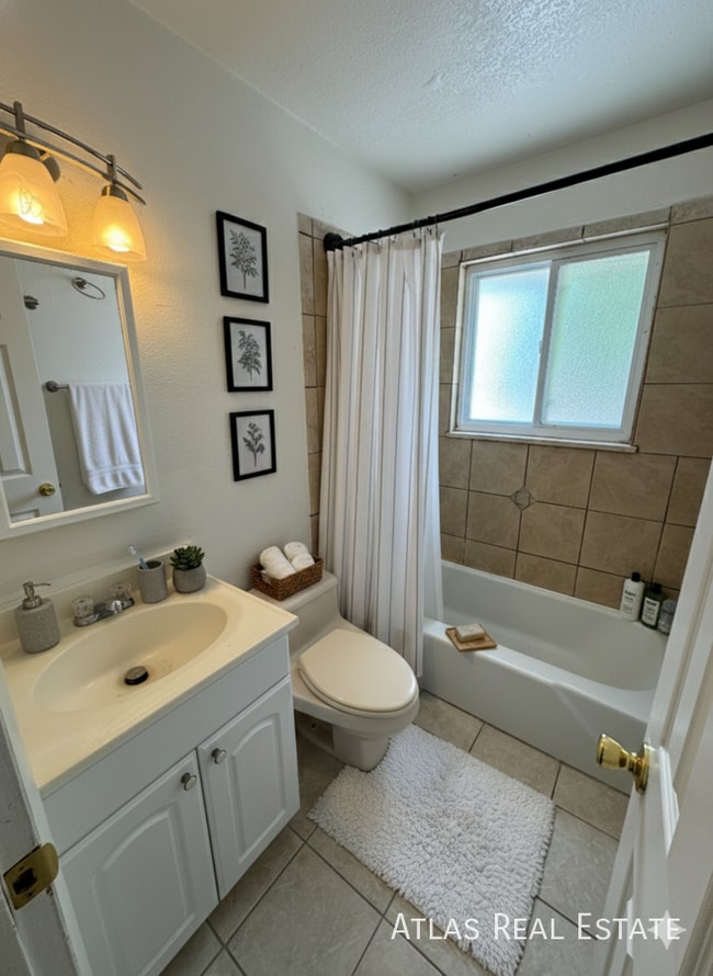 Building Photo - 318 Bonnie Ct