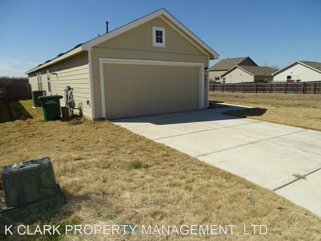 Foto del edificio - 4 br, 2 bath House - 6927 COZY RUN