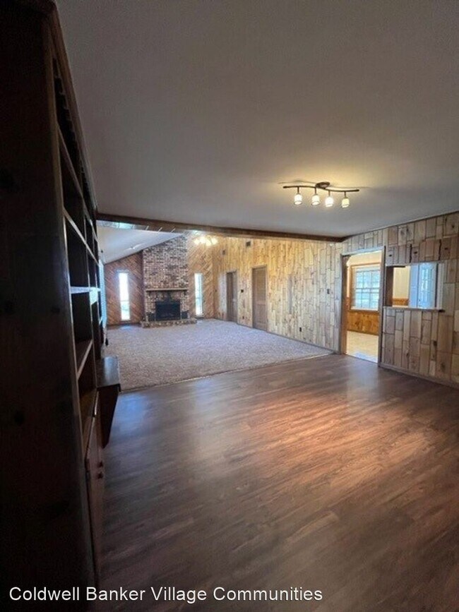 Building Photo - 3 br, 2 bath House - 908 Oakdale
