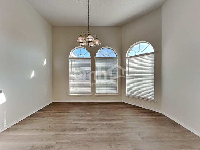 Foto del edificio - 217 Dartmouth Dr