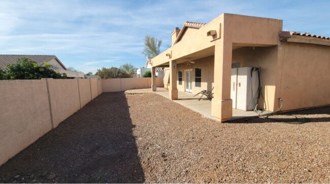 Building Photo - ARROYO VISTA