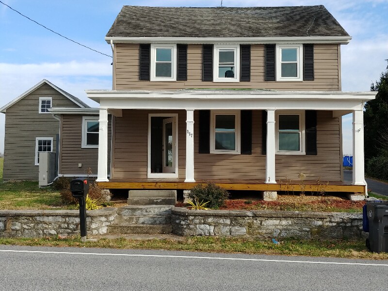 Primary Photo - 117 N Middlesex Rd
