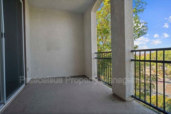 Foto del edificio - 2155 Caminito Leonzio