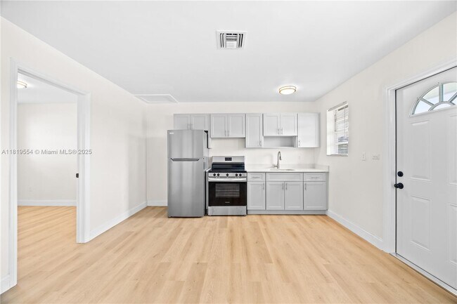 Foto del edificio - 10521 SW 184th St