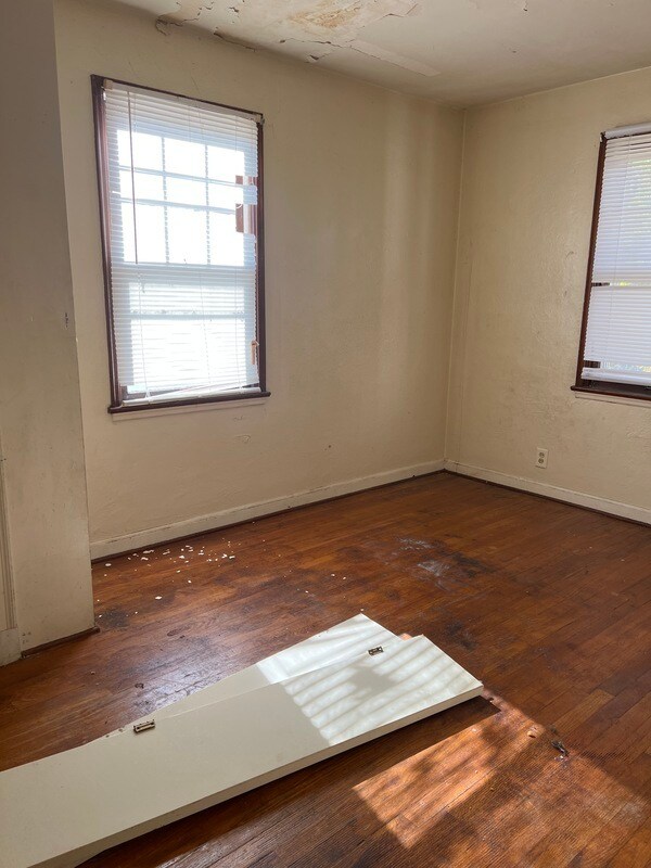 Building Photo - 5663 Gatesworth Ave