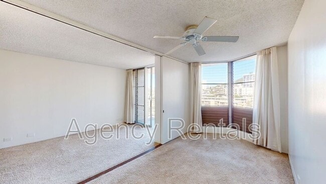 Building Photo - 1535 Pensacola St