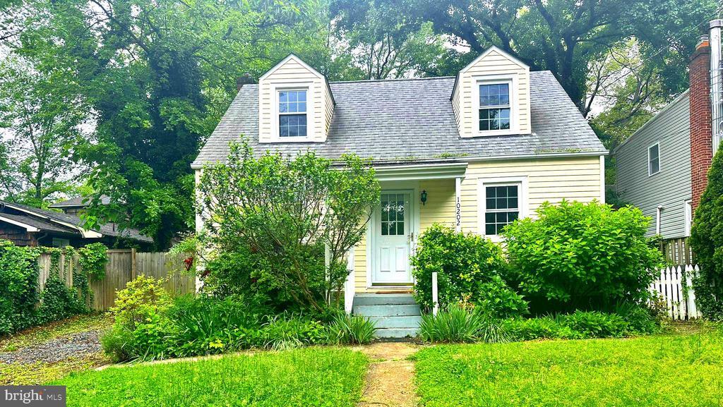 Foto principal - 10202 Grant Ave