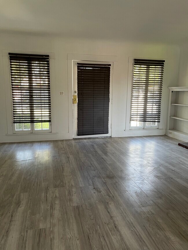 Building Photo - 3346 La Clede Ave