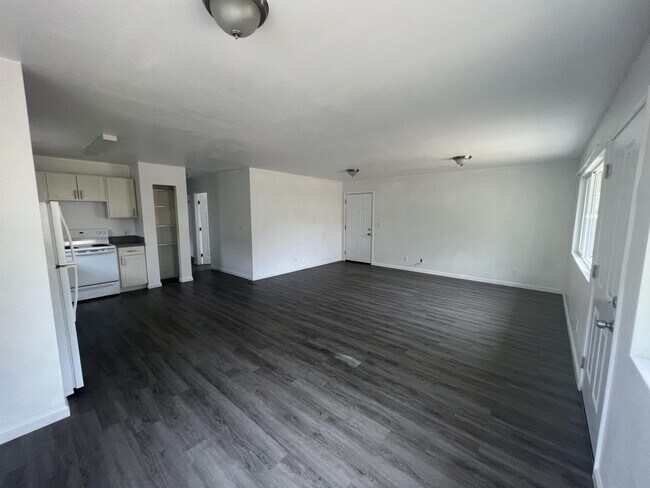 Foto del edificio - 84-658-658 Lahaina St