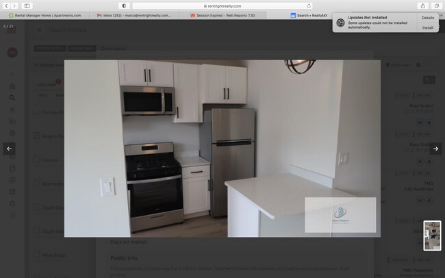 Foto del edificio - 3045 W Rosemont Ave