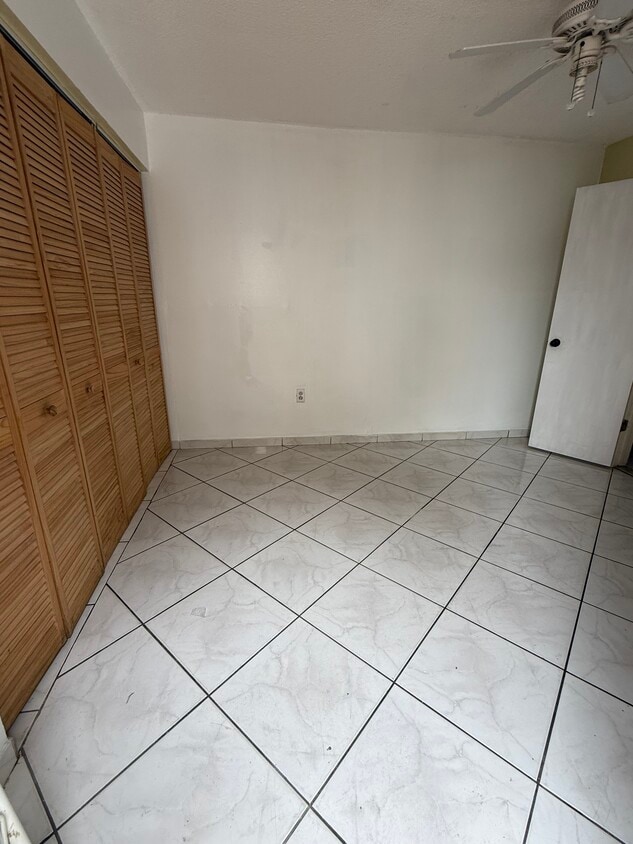 Building Photo - 6420 SW 127th Pl