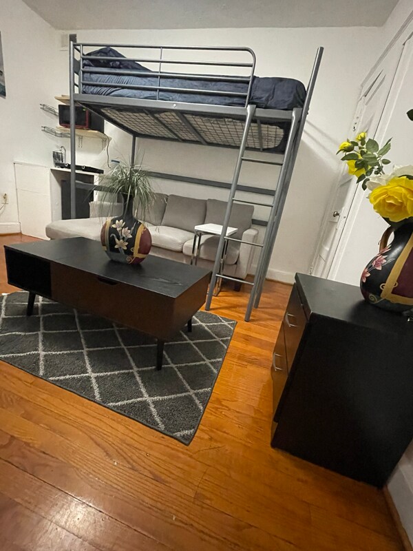 Foto del edificio - 3712 Parkside Dr
