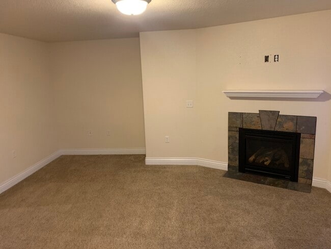 Building Photo - 115 Montalto Dr