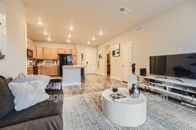Foto del edificio - 14331 E Tennessee Ave