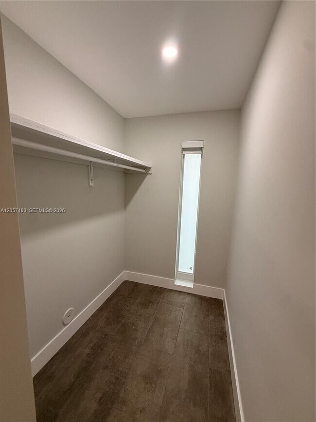 Foto del edificio - 10555 SW 32nd St