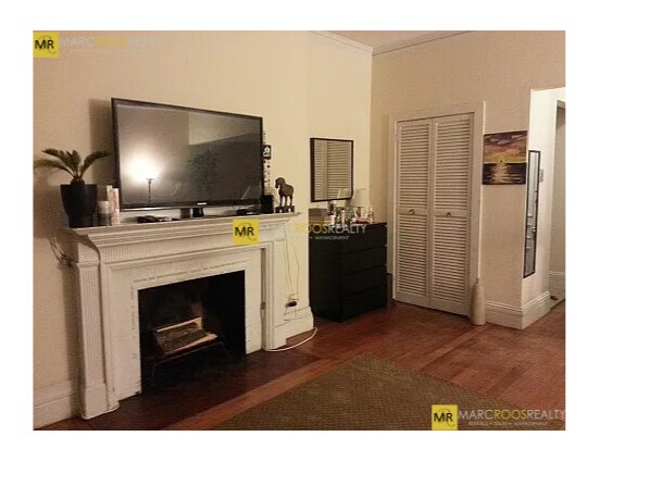 Building Photo - 511 Beacon St