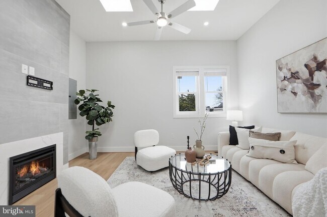Foto del edificio - 3620 13th St NW