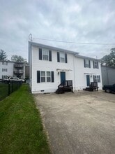 Building Photo - 1 Cedarstone Rd