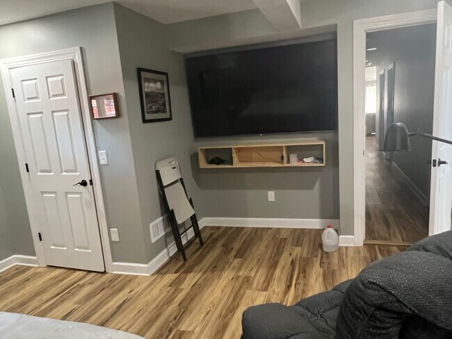 Foto del edificio - 8400 Gwilada Dr